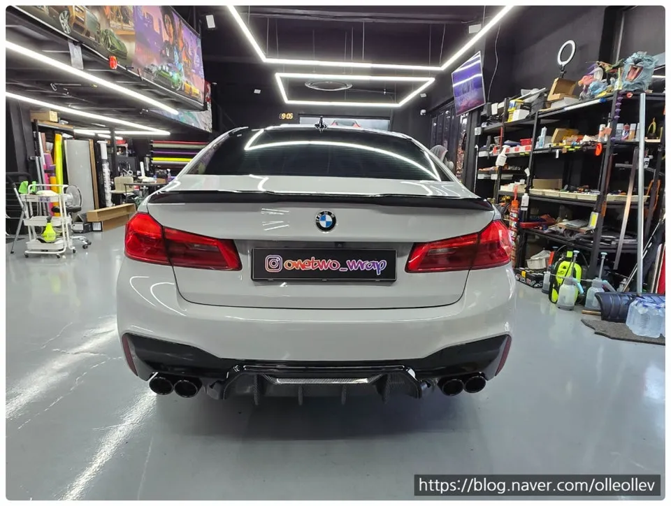 BMW 530i vinyl wrap - BMW 530i Vinyl Wrap Review: Volcanic Grey Transformation photo 4