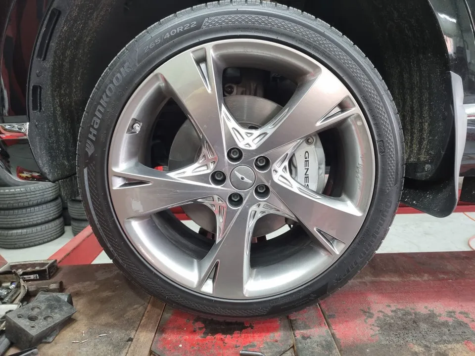 Genesis GV80 wheel repair - Genesis GV80 Wheel Repair & Painting Review photo 5