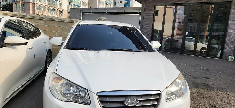 Hyundai Elantra window tinting - Hyundai Elantra Window Tinting Review - Revitalized with Anigard photo 4
