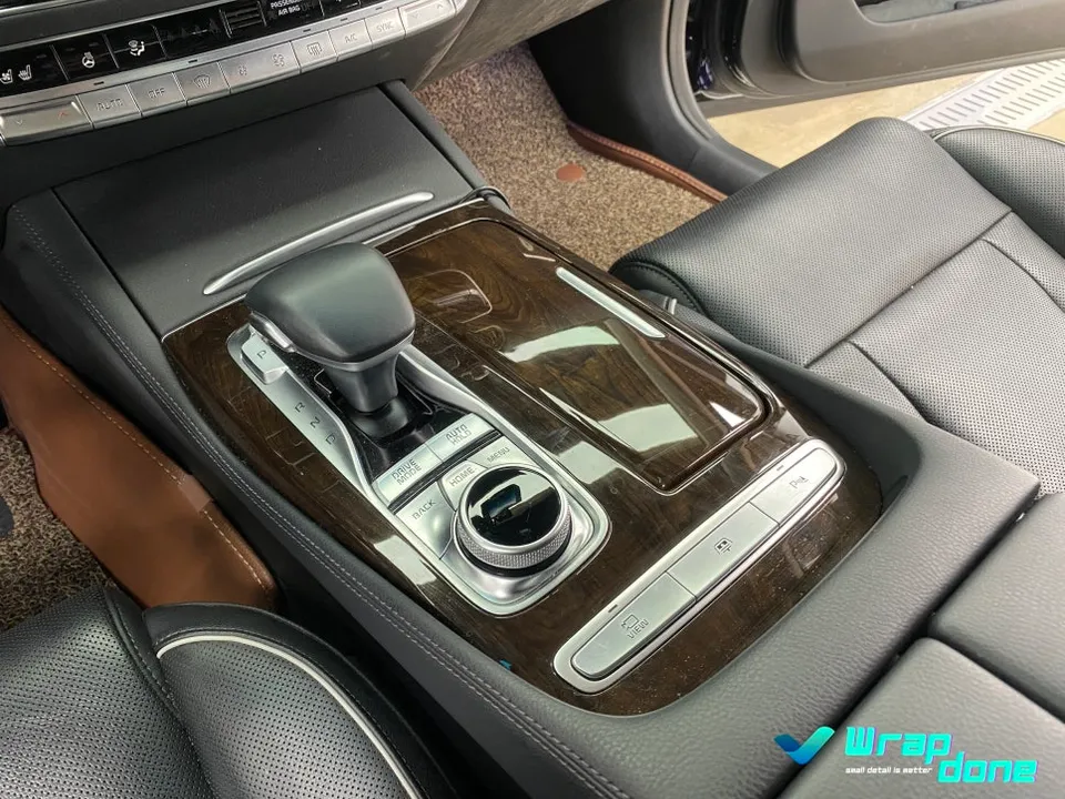 Kia K900のカーラッピング事例|内装カスタム 施工写真 3-2