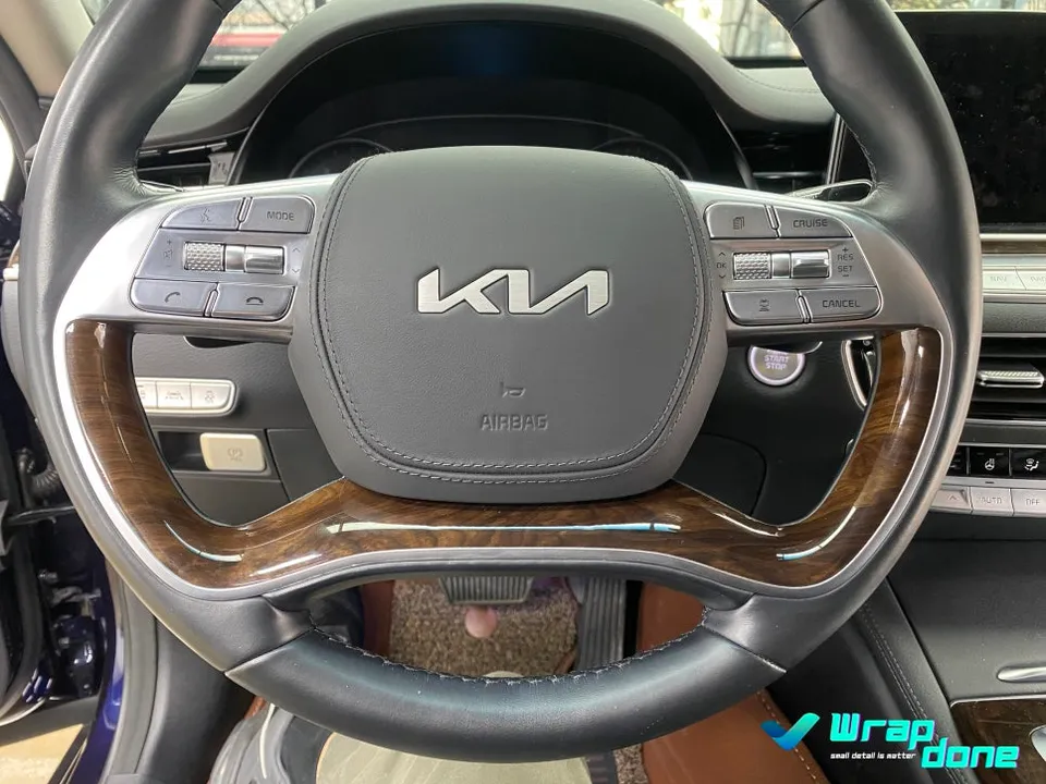 Kia K900のカーラッピング事例|内装カスタム 施工写真 2-3