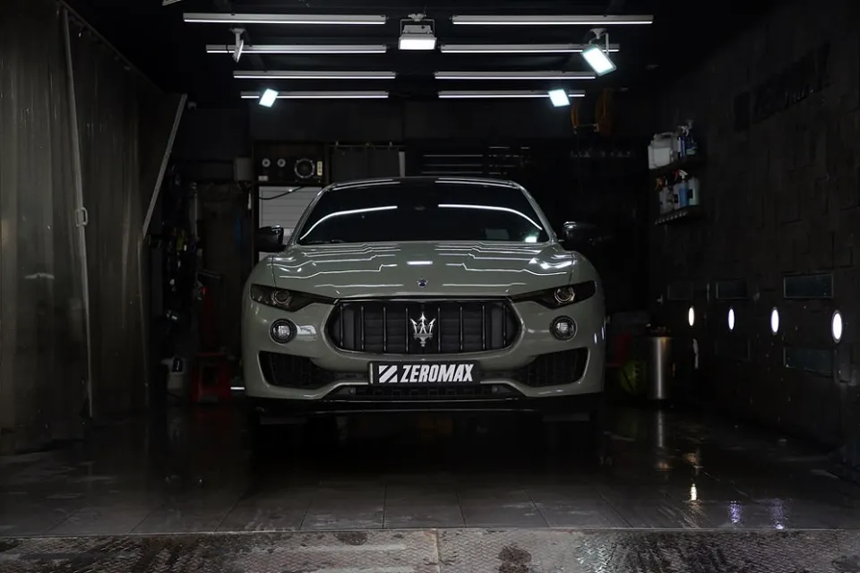 Maserati Levante Vinyl Wrap Repair - High Gloss Film Restoration