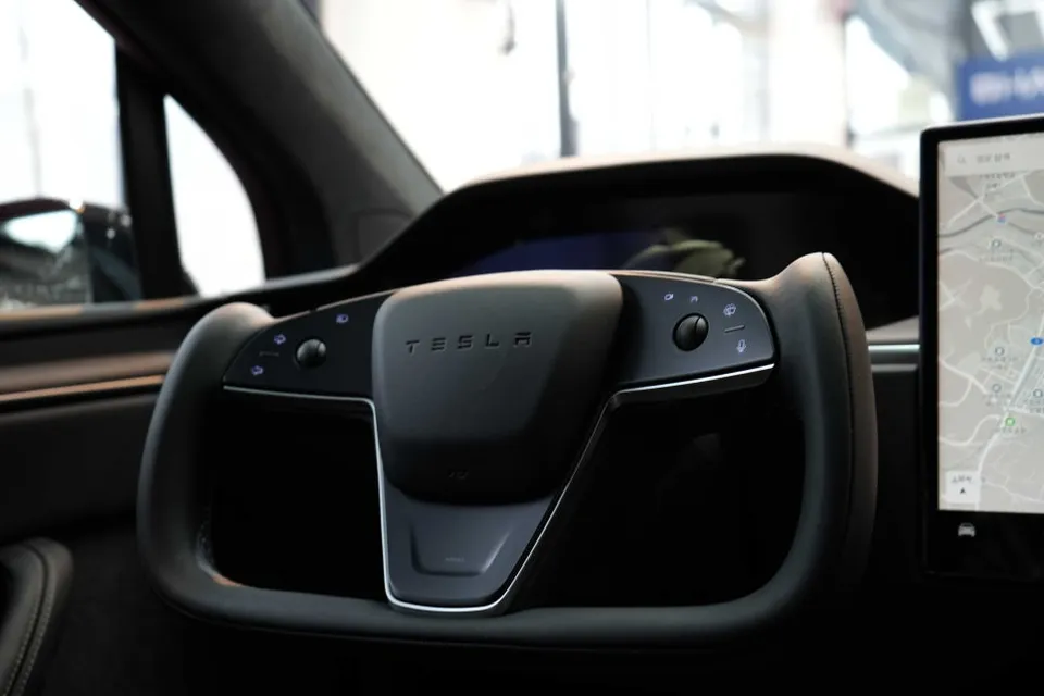 Tesla Model X new car package - Tesla Model X New Car Package Review — Enhanced Protection photo 3