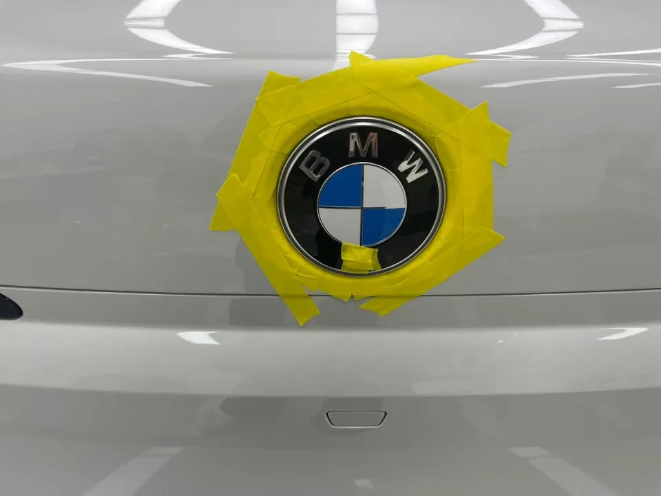 BMW i7のカーラッピング事例|費用目安と仕上がり 施工写真 2-2