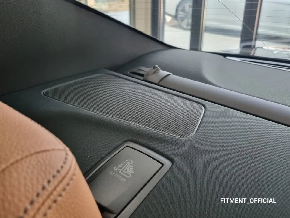BMW 5 Series G30のカーオーディオ施工事例 施工写真 3-2