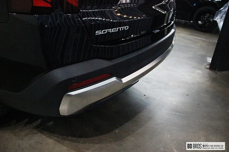 Kia Sorento vinyl wrap - Kia Sorento Vinyl Wrap Review: Cost & Results photo 4