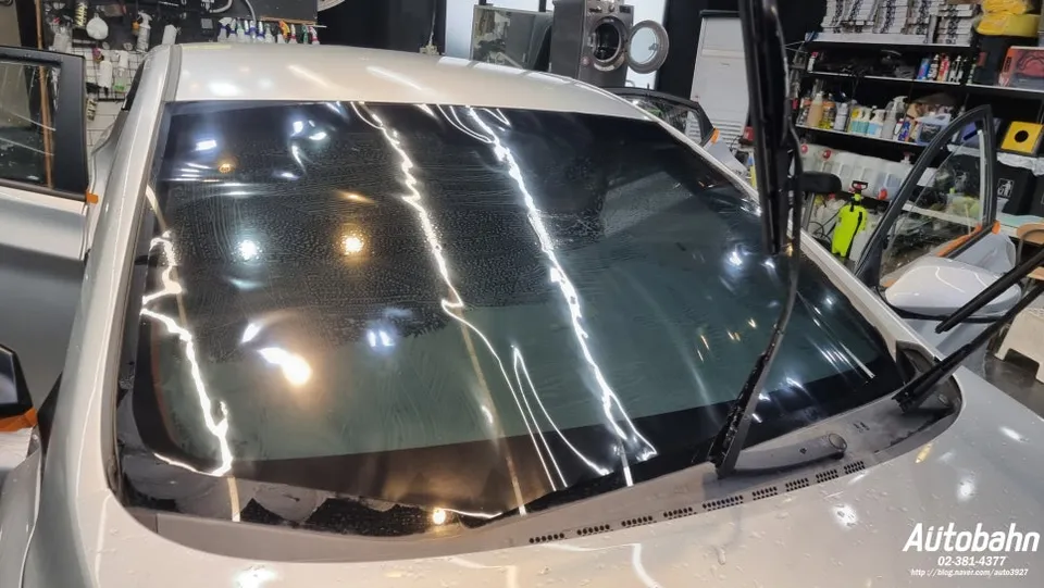 Hyundai Elantraのカーフィルム施工事例｜費用目安・仕上がり 施工写真 3-3