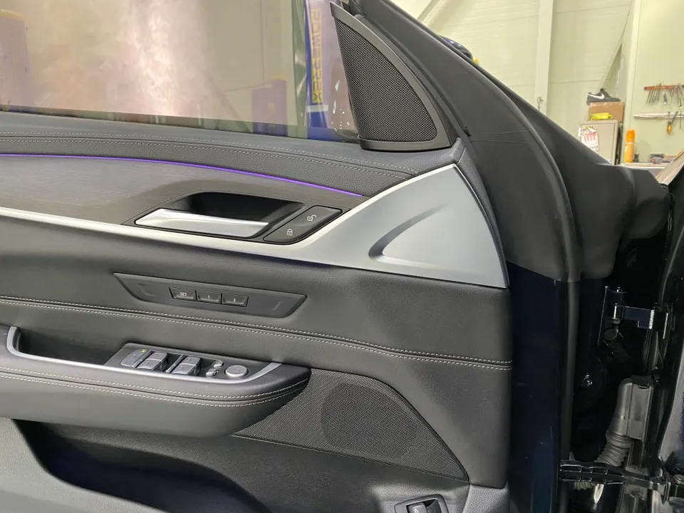 BMW GT ambient lighting - BMW GT Ambient Lighting Upgrade Review photo 3