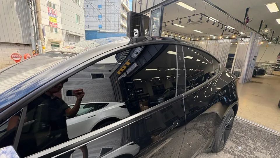 Tesla Model Y new car package - Tesla Model Y PPF Package Review: Ultimate Protection photo 3