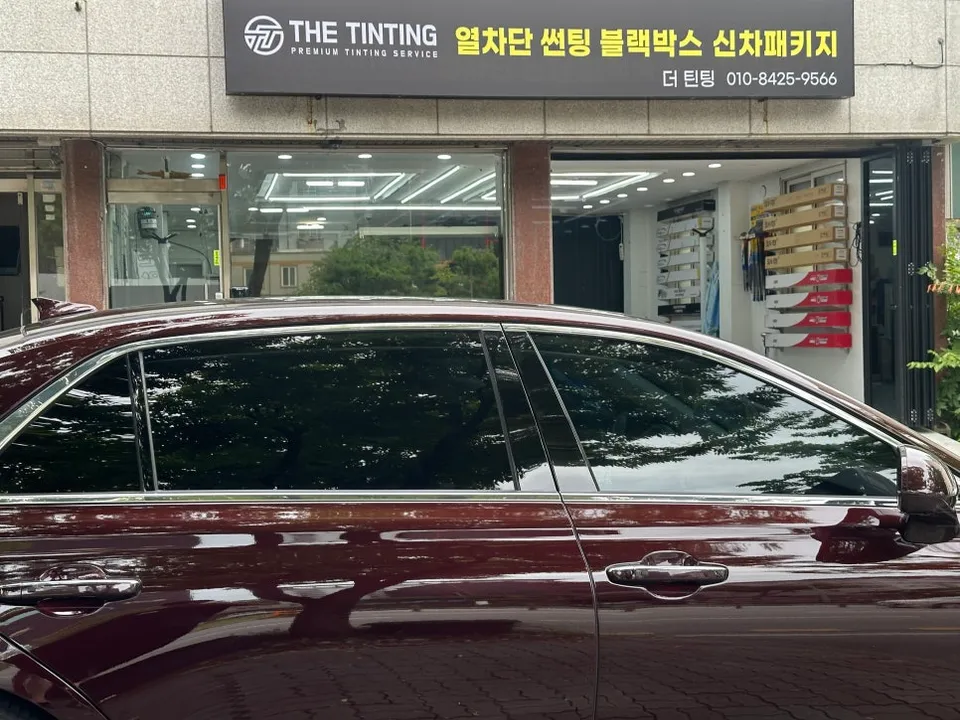 Genesis G90 window tinting - Genesis G90 Window Tinting Review: Heat Rejection Film photo 4