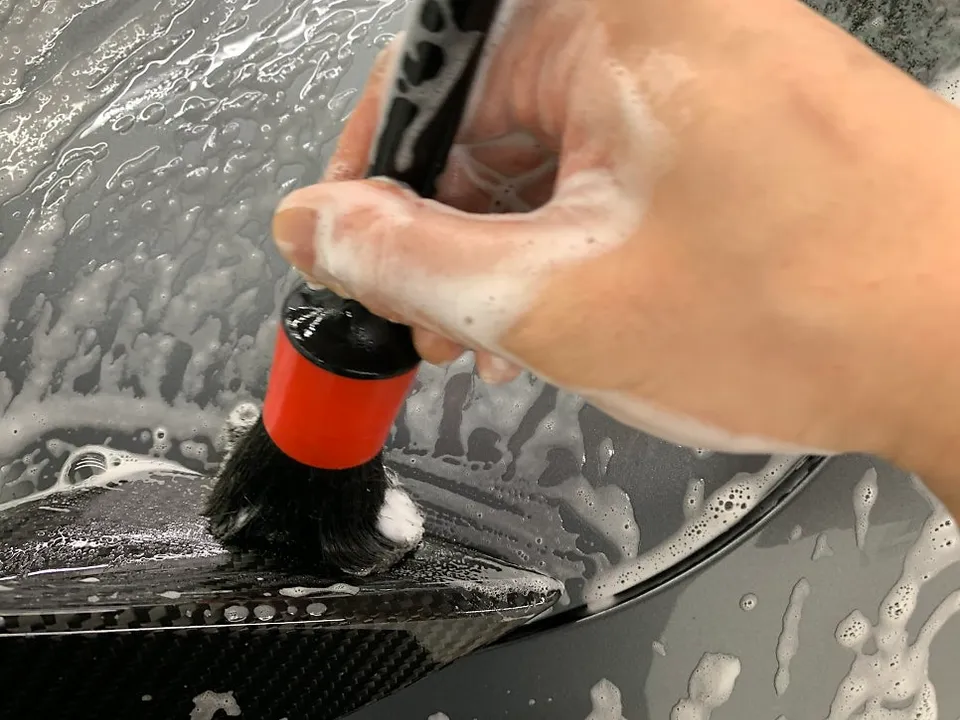 BMW M2 vinyl wrap - BMW M2 Satin Silver Chrome Wrap Review photo 3