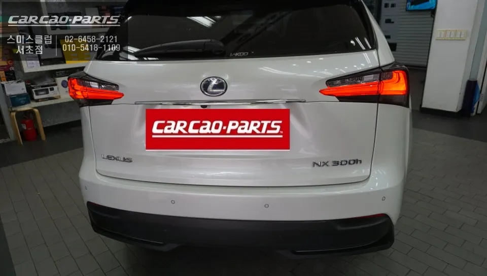 Lexus NX 300hのAndroid Auto・CarPlay取付事例 施工写真 4-2