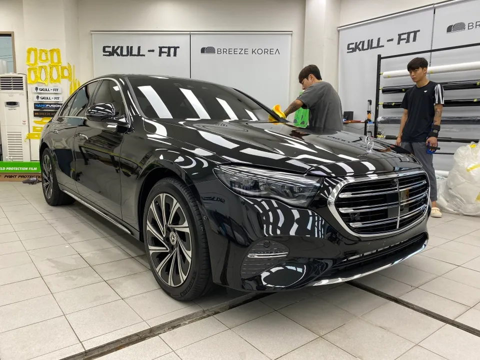 メルセデス・ベンツ Eクラス W213 PPF施工事例 施工写真 2-1