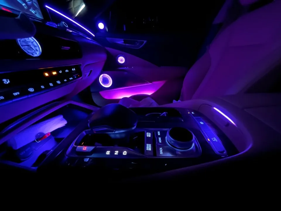 Kia K900 ambient lighting - Kia K900 Ambient Lighting Review: Hidden Type Upgrade photo 4