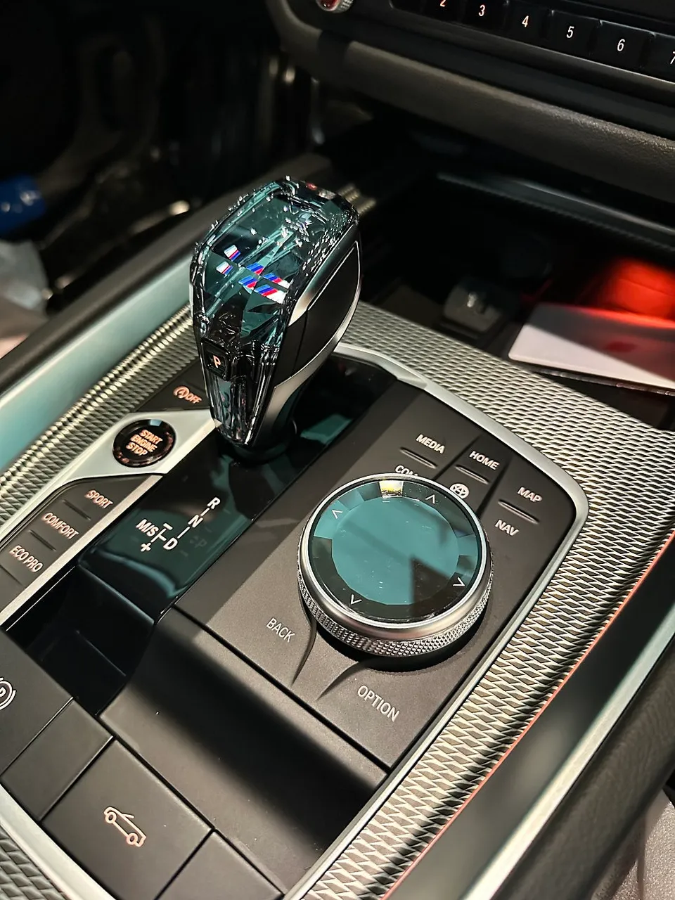 BMW Z4 G29 steering wheel - BMW Z4 G29 Steering Wheel Customization Review photo 4