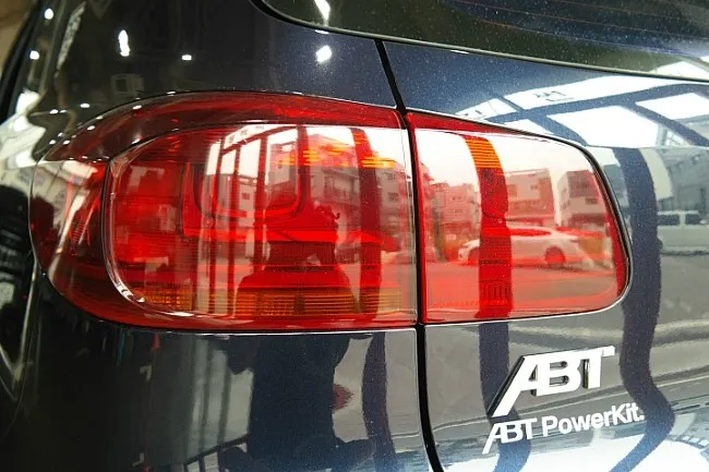 Volkswagen Tiguan lighting upgrade - Volkswagen Tiguan Lighting Upgrade Installation Review — Cost photo 3