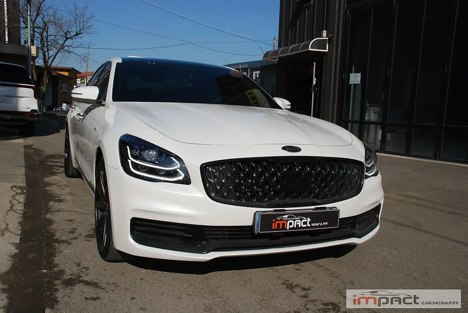 Kia K900のカーラッピング事例|費用目安・仕上がり 施工写真 2-2