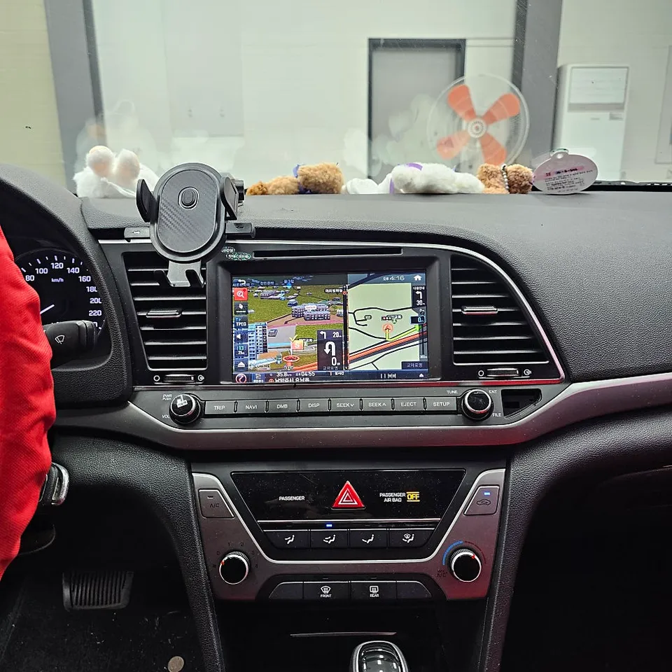 Hyundai Elantra AD android head unit - Hyundai Elantra AD Android Head Unit Review — Enhanced Driving Ex photo 3