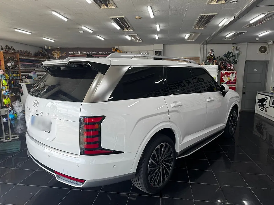 Hyundai Palisade LX3のカーラッピング事例|費用目安・仕上がり 施工写真 2-1