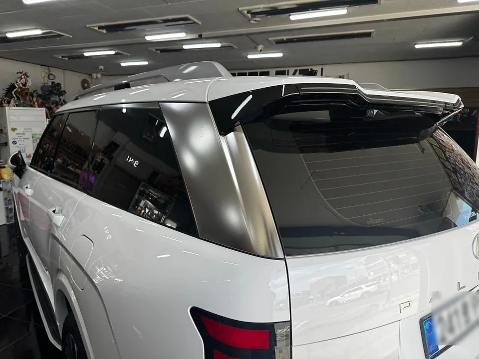 Hyundai Palisade LX3のカーラッピング事例|費用目安・仕上がり 施工写真 1-3