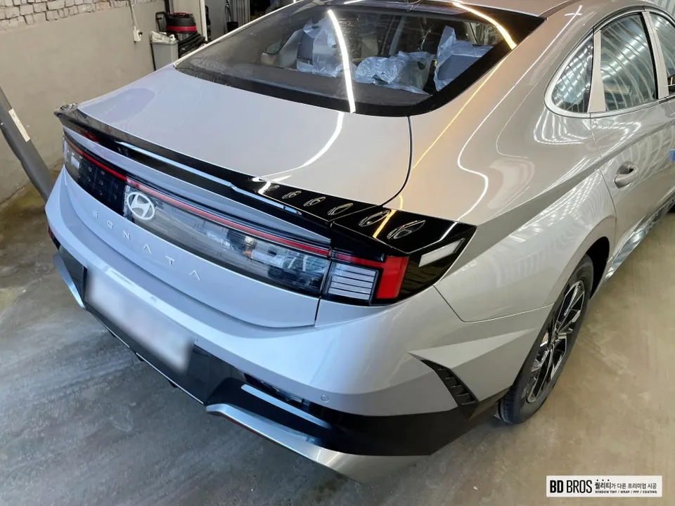 Hyundai Sonataのカーフィルム施工事例 施工写真 6