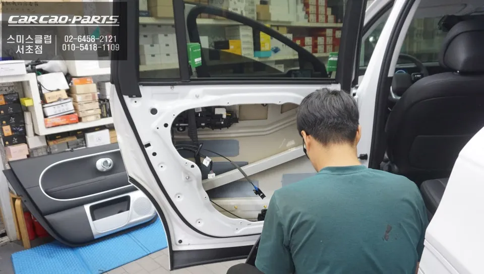 Hyundai IONIQ other - Hyundai IONIQ 9 Auto Service Review — Ghost Door S-Closing Conven photo 3