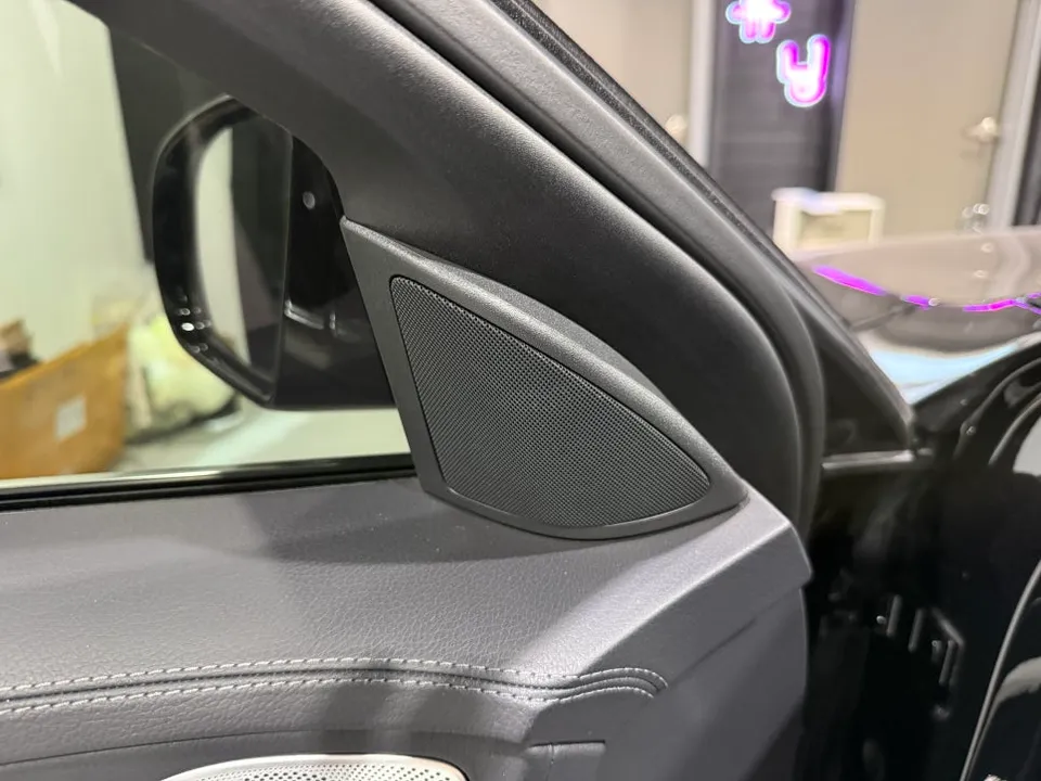 Mercedes-Benz S-Class W222のカーオーディオ施工事例 施工写真 2-2