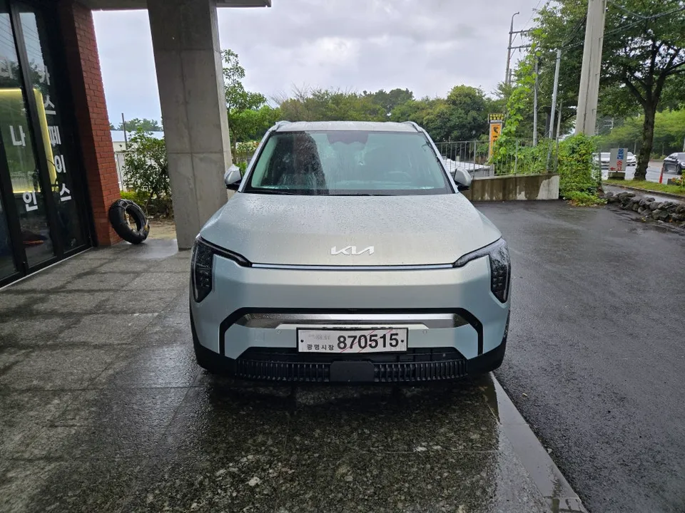 Kia EV3 New Car Package Review: T-Graphite V100 Tint & PPF photo 2
