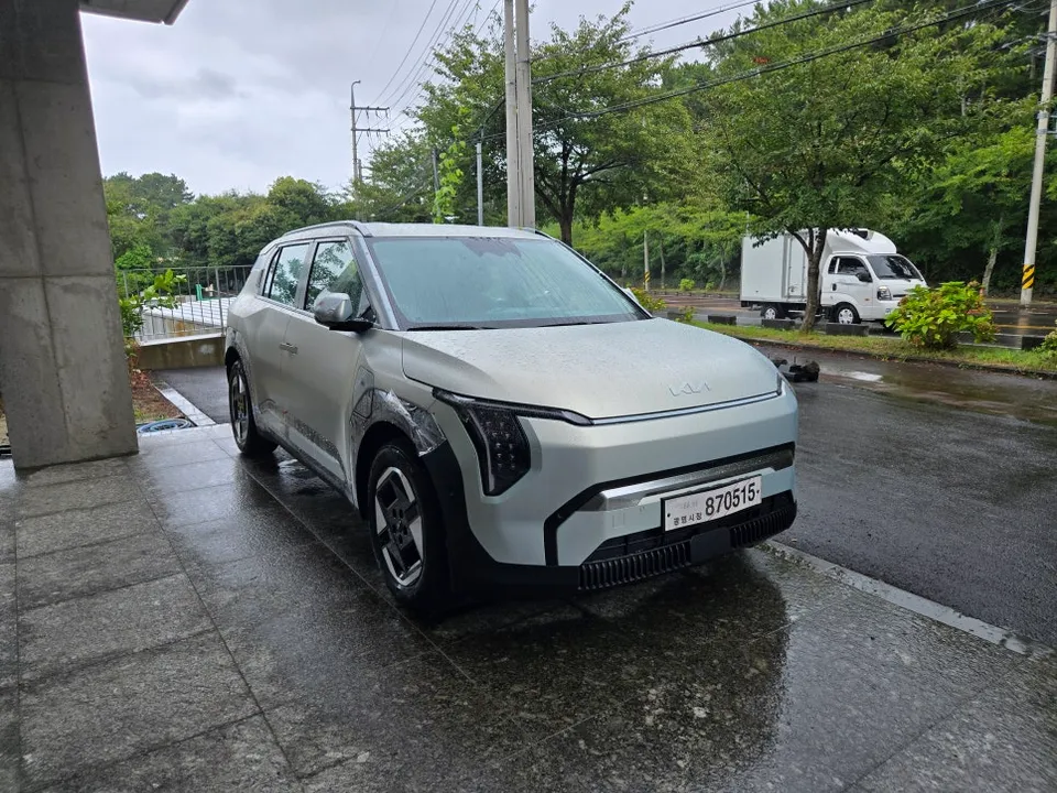 Kia EV3 new car package - Kia EV3 New Car Package Review: T-Graphite V100 Tint & PPF photo 3