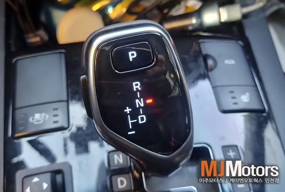 Kia Mohave steering wheel - Kia Mohave Steering Wheel Customization Review — Enhanced Interio photo 5