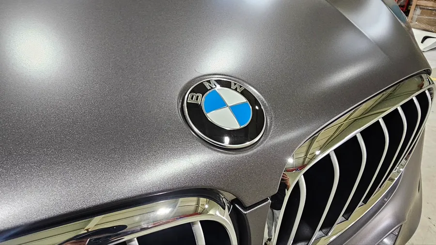 BMW X6のカーラッピング事例 施工写真 1-3