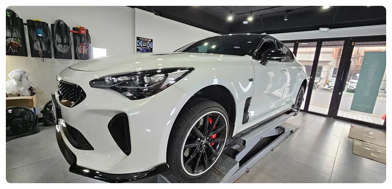 Kia Stingerのホイールリペア・塗装事例 施工写真 3-1
