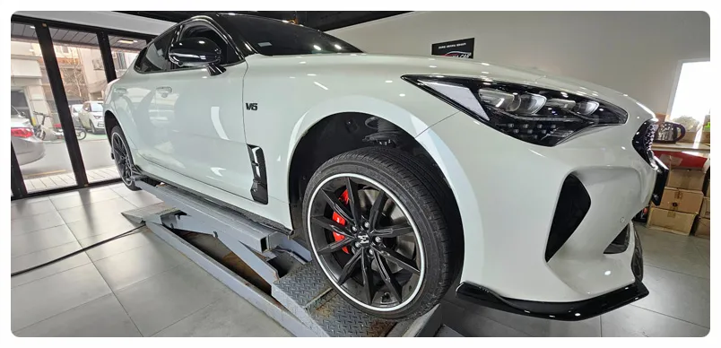 Kia Stingerのホイールリペア・塗装事例 施工写真 4-1