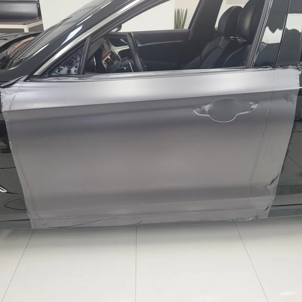 Genesis G70のカーラッピング事例|サテンダークグレーへの変化 施工写真 1-3