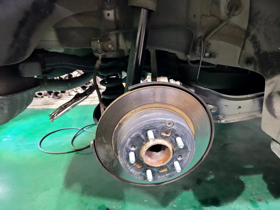 Kia K7 surround view camera - Kia K7 Surround View Camera Installation & Review photo 4