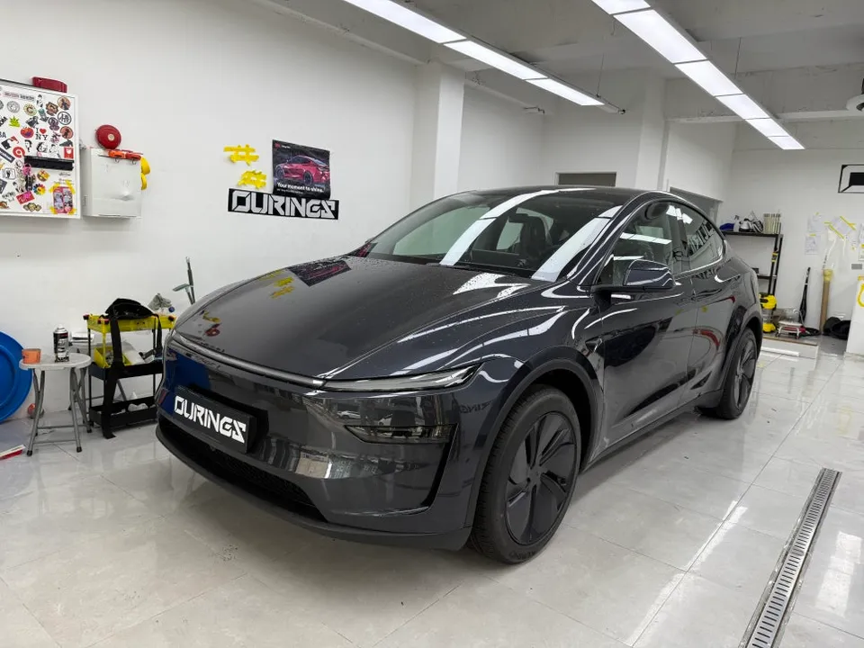 Tesla Model YのPPF施工事例｜費用目安・仕上がり 施工写真 2-1