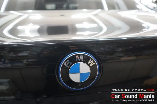 BMW i7のカーオーディオ施工事例 写真