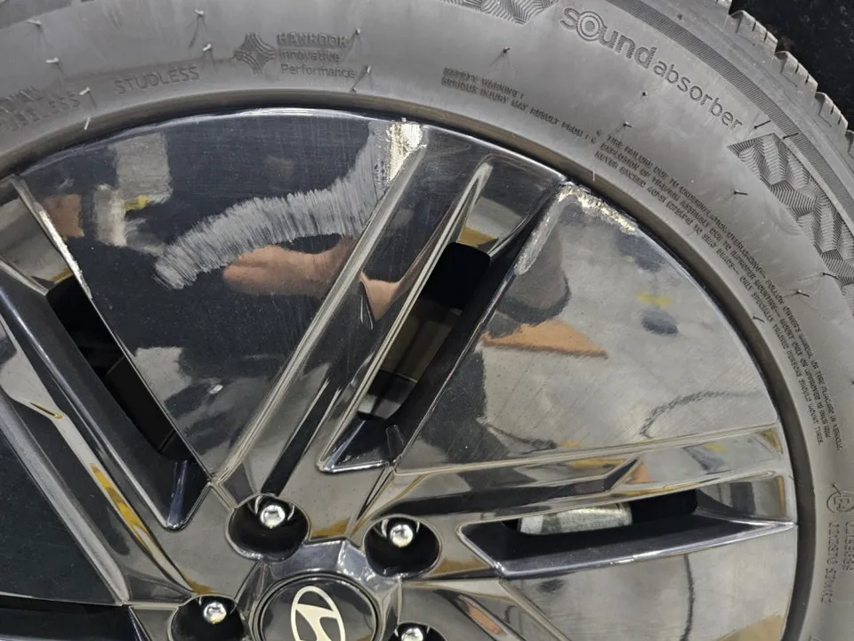 Hyundai IONIQ 5 vinyl wrap - Hyundai IONIQ 5 Vinyl Wrap Review — Cost & Durability photo 5