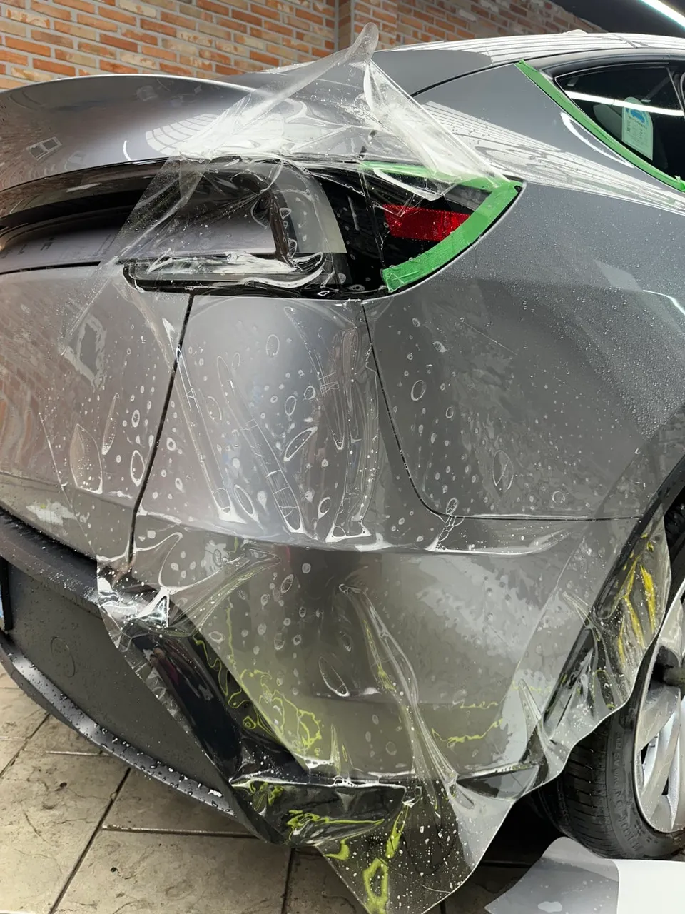 Tesla Model Y PPF施工:韓国の実施工事例 施工写真 4-2