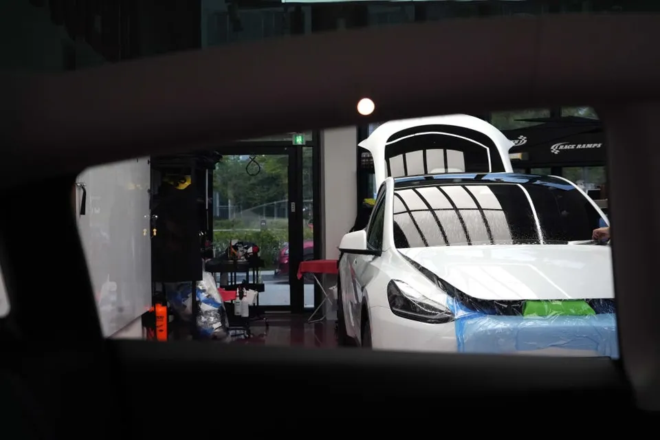 Tesla Model Yのカーフィルム施工事例｜費用目安・仕上がり 施工写真 2-2