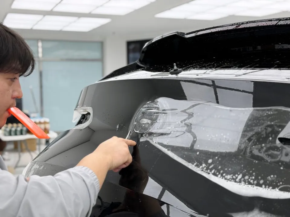 BMW X3のPPF施工事例｜費用目安と仕上がり 施工写真 1-3