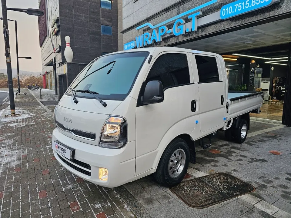 Kia Bongo 3のカーフィルム施工事例｜費用目安・仕上がり 施工写真 1-3