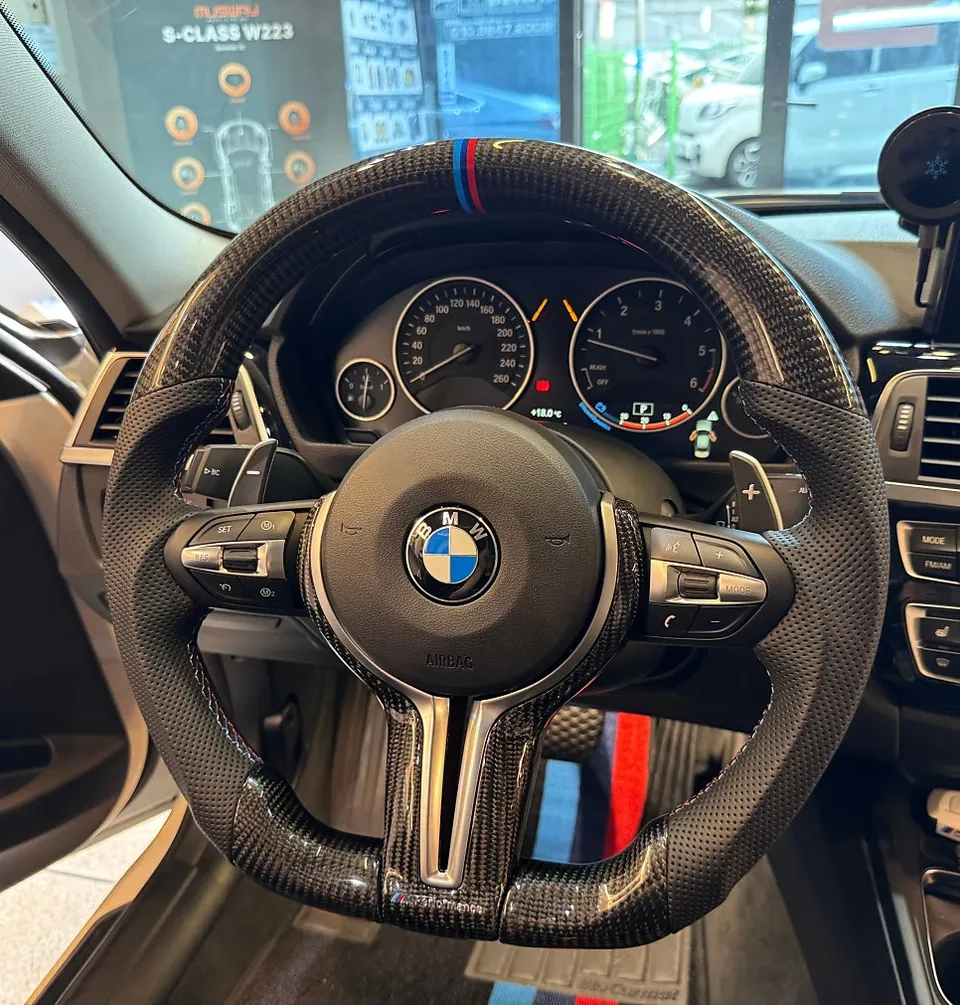 BMW 3 Series G20 steering wheel - BMW 3 Series G20 Steering Wheel Customization Review photo 3
