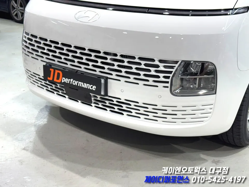 Hyundai Staria lighting upgrade - Hyundai Staria Lighting Upgrade Review — Enhanced Aesthetics photo 3