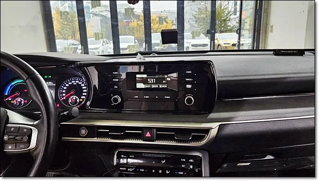 Kia K5のAndroid Auto・CarPlay取付事例 施工写真 2