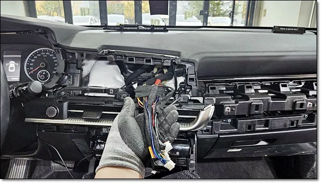 Kia K5のAndroid Auto・CarPlay取付事例 施工写真 4
