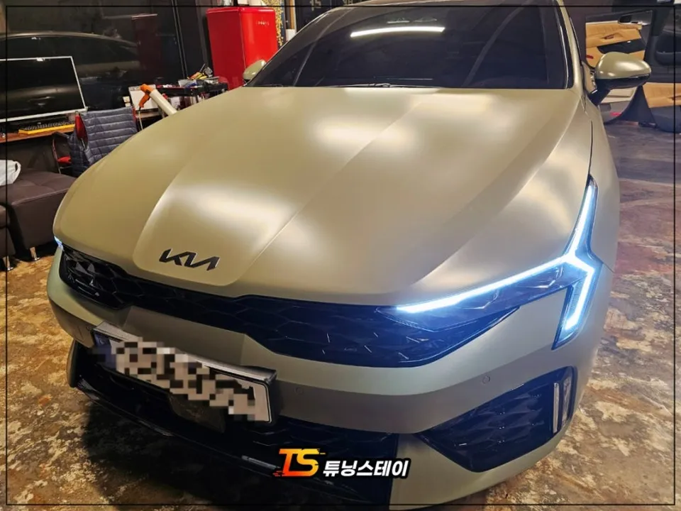 Kia K5 DL3 Ambient Lighting Review — Enhanced Interior Mood