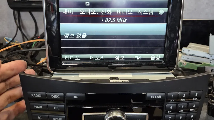 Mercedes-Benz E-Class W212 ppf - Mercedes-Benz E-Class W212 PPF Review: Cost & Results photo 5
