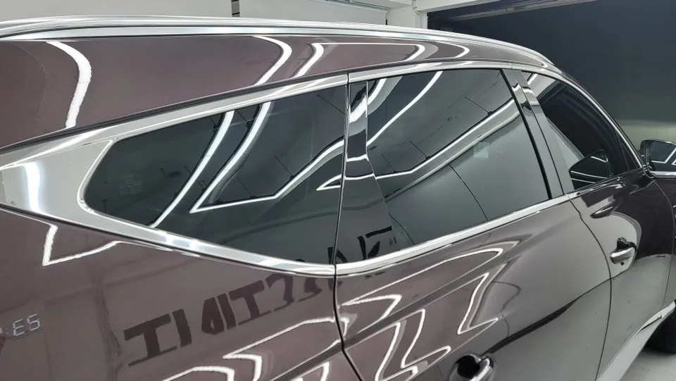 Genesis G80のカーフィルム施工事例|費用目安と仕上がり 施工写真 3-3