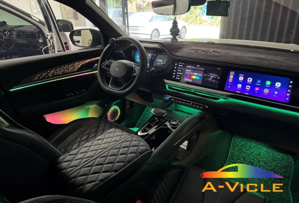Renault Koleos ambient lighting installation result